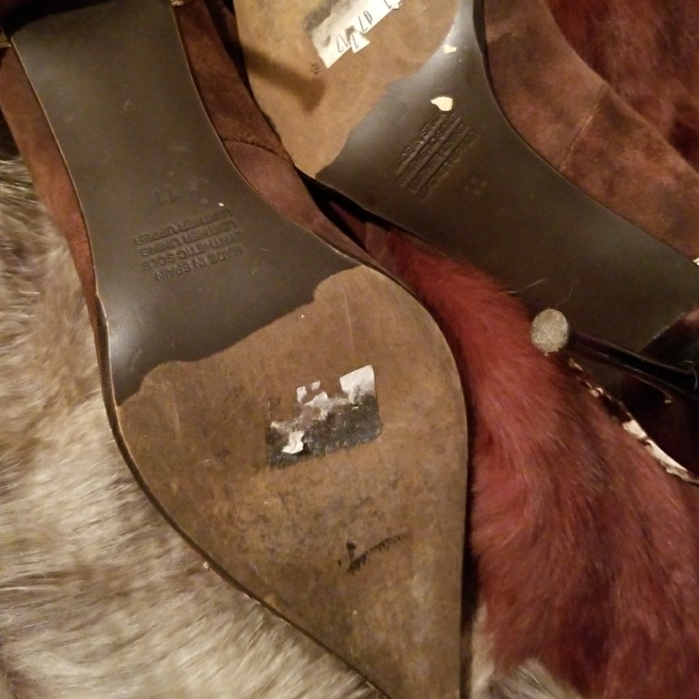 Shoes - Picture 6 of 7